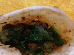 -曾笼笼牛肉饼