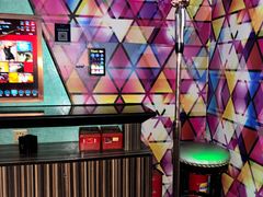 -K+全国连锁KTV(绿地缤纷天地店)