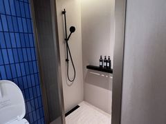 -深圳罗湖口岸国贸桔子水晶酒店