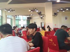大堂-佘记全家福芋儿鸡(向阳街总店)