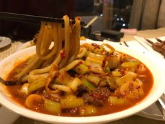 新疆炒米粉-巴扎美食·新疆菜·西域歌舞表演餐厅(新疆大厦店)