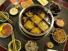 -邓莽子老火锅(中兴路总店)