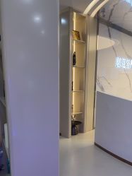 -碧莲盛·脱发养发中心