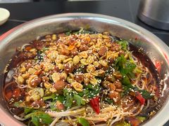 -周良天山牛杂城(天山路总店)