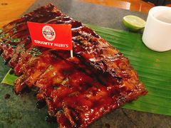 BBQ猪肋排-Naughty Nuri’s Phuket