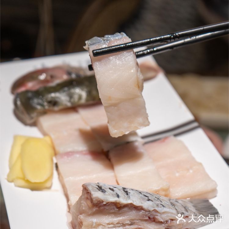 男朋友在火锅店给我煮粥，好感动🥲