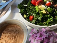 牛油果羽衣甘蓝沙拉-The Rug Cafe(王府中环店)