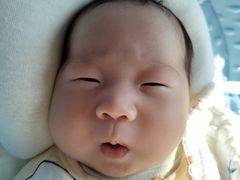 -乐禧母婴全自营月嫂(宝山店)