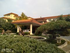 -舜耕山庄四时万和自助餐厅