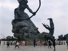 -巴陵广场