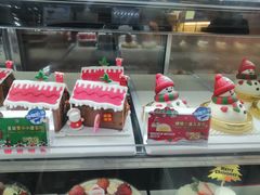 -85度C(生甜甜圈研究工坊·上海平凉店)