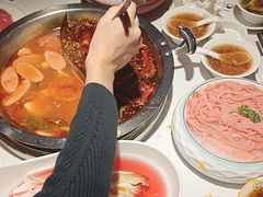 -茅草房·河畔园林火锅