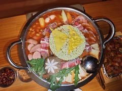 -恩你小木屋·韩式料理(假日广场店)