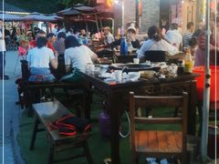 露天位-老船夫石锅苗苗鱼·老字号(三道堰总店)