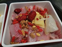 -马家斑.鲜鱼火锅(松湖万科店)