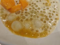 -佰搭果·广式茶餐厅(西华路店)
