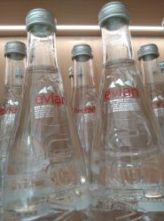-颜蕾医美·黄金微针·水光·玻尿酸·超声炮