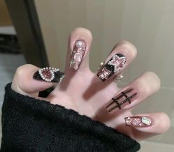 -悦指间美甲美睫美肤