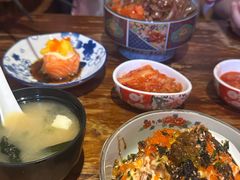 火炙三文鱼爆丼饭-熊藏居酒屋(kkone店)