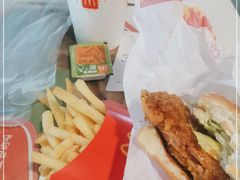 -麦当劳(东方时代广场分店)