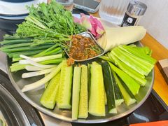 -炖四方东北铁锅炖·烧烤小龙虾(中豪国际店)