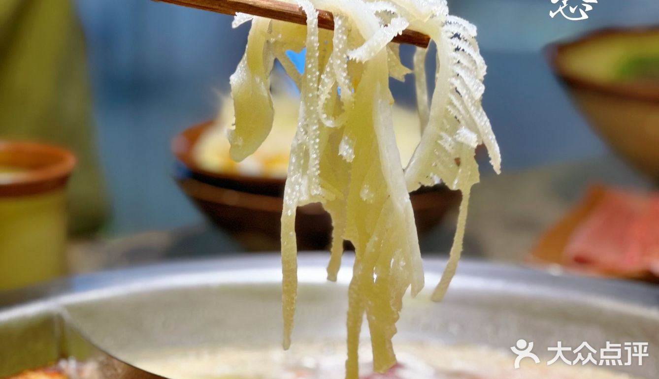 吃了几口才发现…这家重庆火锅店是真的宝藏