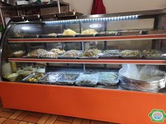 自助取餐区-关记·河南烩面·大盘鸡