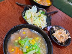 -陕味食族(西小口路店)