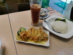 -佰搭果·广式茶餐厅(西华路店)