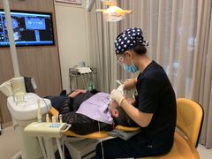 -维乐口腔(美维云门诊陆家嘴店)