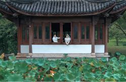 -唯一旅拍·颂当代影像艺术中心(上城店)
