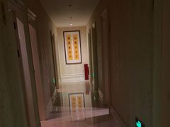 -麓湖国际水疗
