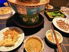 -额尔敦传统涮(公园西路店)