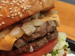 -The Habit Burger Grill 哈比特汉堡(复兴soho店)