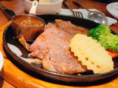 -玛格萝妮比萨屋(陆家浜路店)