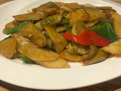 地三鲜-關東雪东北菜(中庚漫游城店)