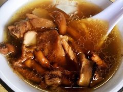 -东巴谷野生菌火锅餐厅