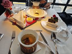 -弦月窗LUNETTE BY AMANDA(复兴路店)