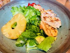 烤鸡胸肉凤梨沙拉-悠航SLOWBOAT(三里屯店)