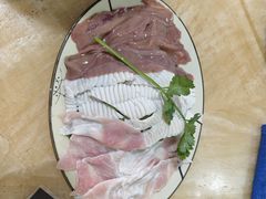 -华哥新鲜猪精品美食