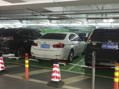 -上海浦东国际机场T1航站楼-P1停车场