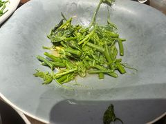 -伊带伊路新疆美食府(呼家楼店)