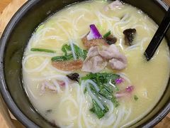 -桥香园过桥米线(国贸店)