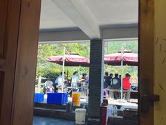 -楠柏弯休闲山庄(梨花溪店)