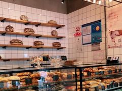 面包甜点陈列柜-81BAKERY(大学路店)