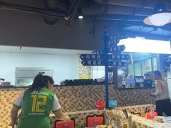 -马路牙子烧烤音乐酒馆(望京店)