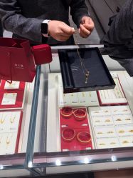 -周大福CHOW TAI FOOK(浦东八佰伴店)