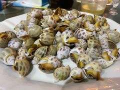 -三亚火车头万人海鲜广场