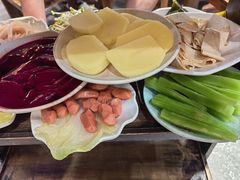 -肖肖酸萝卜鱼火锅(总店)