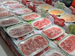 -四囍码头海鲜烧烤自助火锅(外滩南京东路悦荟广场店)